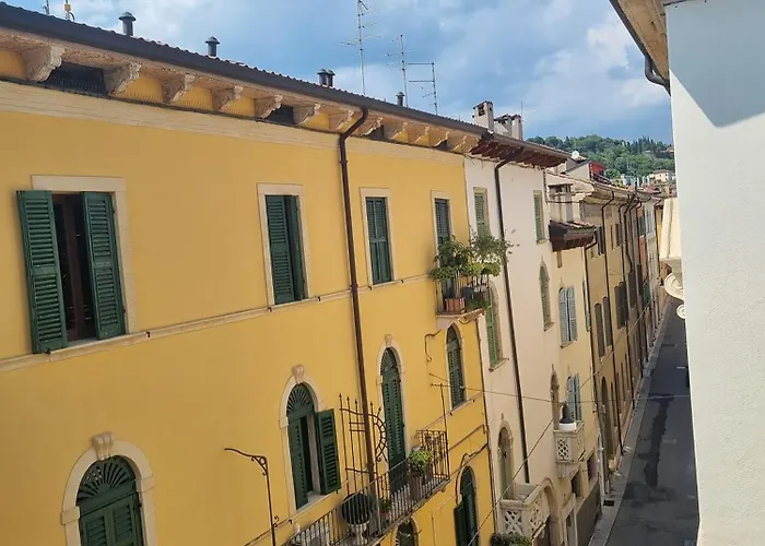 Fata Centro Apartment *